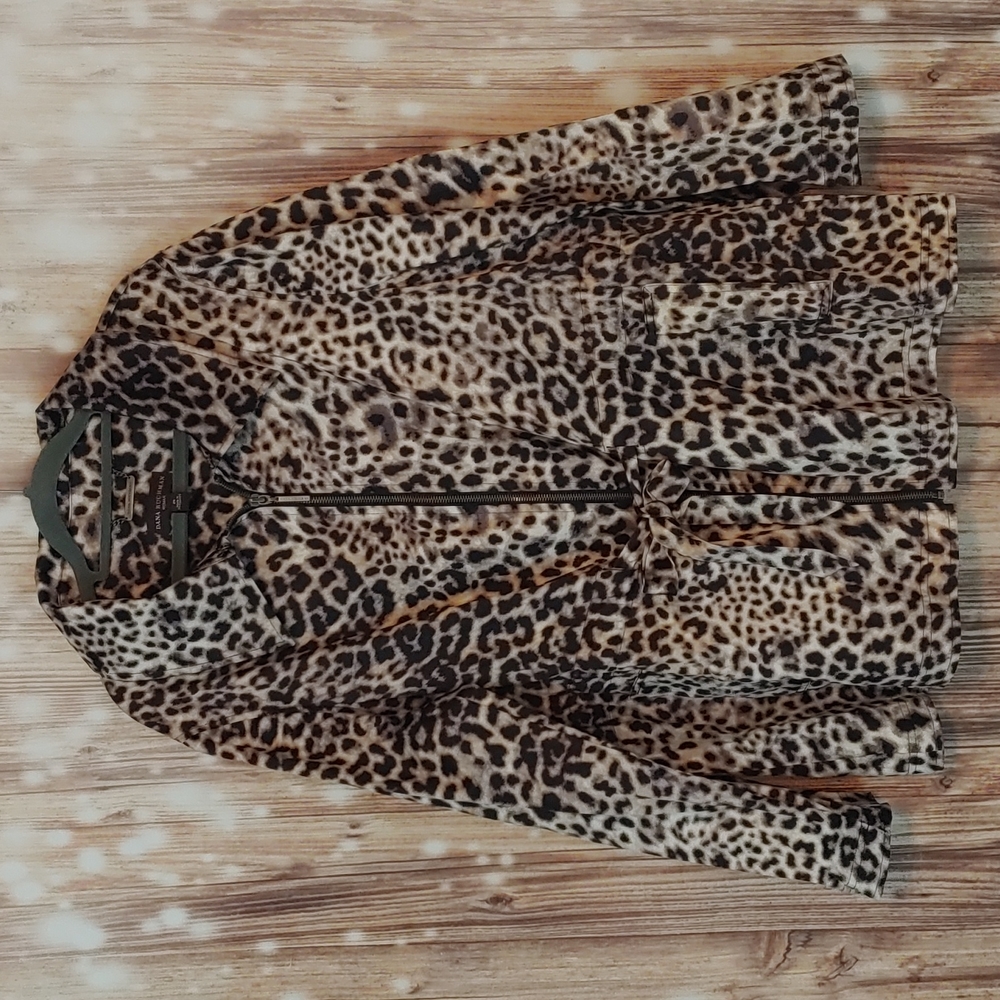 Dana Buchman plus 2X cheetah print tie front jacket
